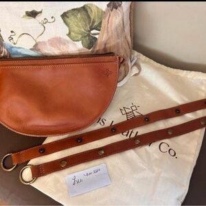 Lyons Leather Co Honey Bee brown Crossbody Sling Bag original straps soft lining